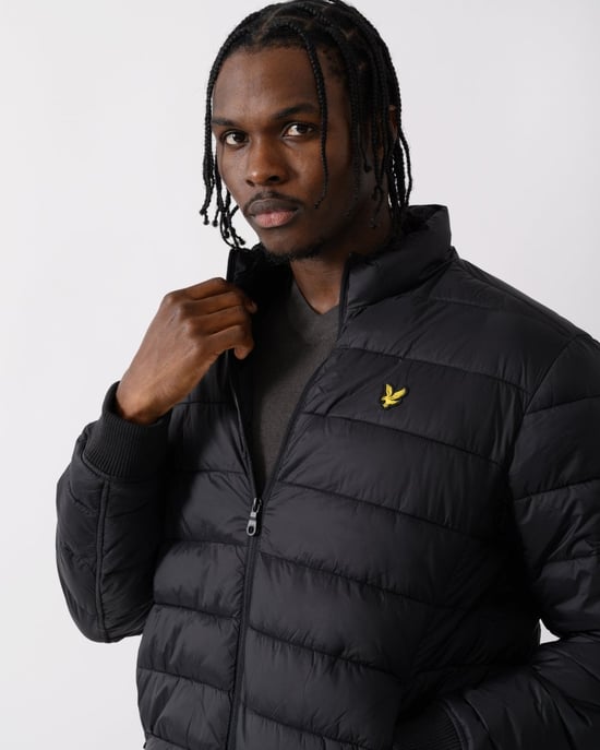Chaqueta acolchada en negro azabache con cuello alzado de Lyle & Scott - Image 2