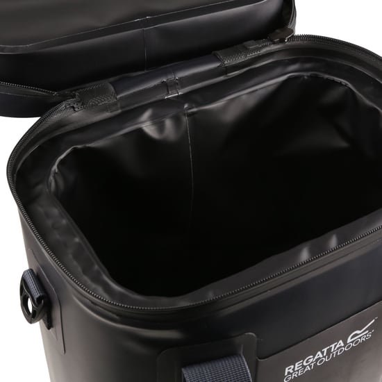 Regatta Shield Tarpaulin Cooler Bag (Ebony/Black) - Image 3