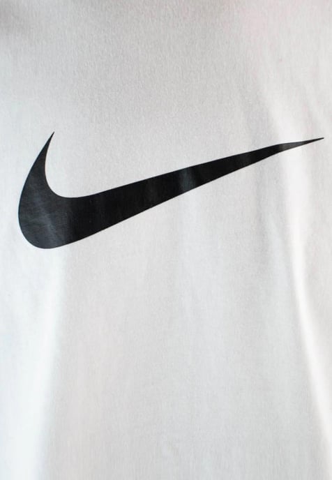 Camiseta blanca Sportswear Repeat Club de Nike - Image 3