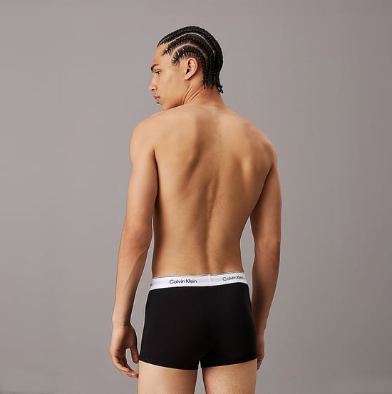 Calvin Klein MODERN COTTON STRETCH Paquete de 3 Trunks para Hombre Negro - Image 3