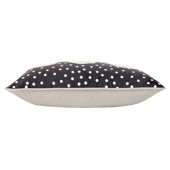 Pillow Scandi-Inspirado con Piped de Peter Rabbit™ con Relleno de Plumas para Niños - Image 3