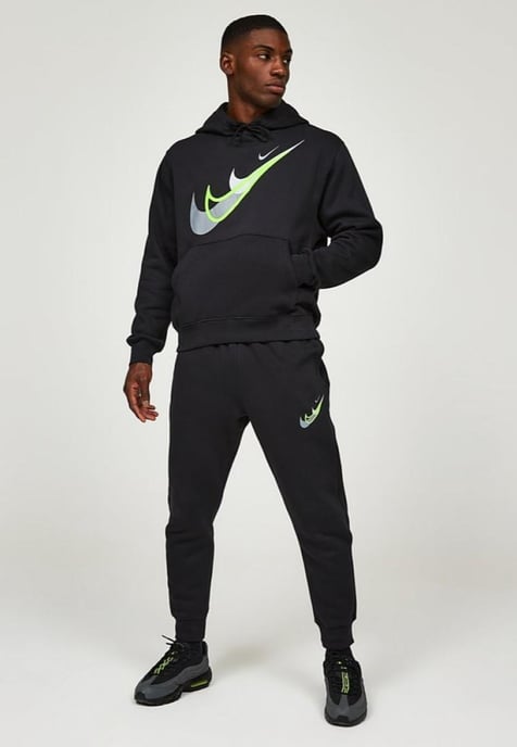 Chándal negro sin cierres Moto Standard Issue de Nike - Image 1