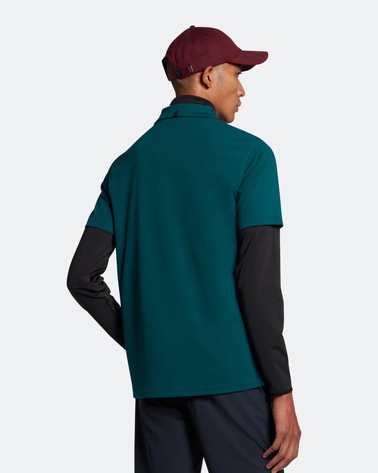Lyle & Scott Polo Golf de manga corta con logo en el cuello en color verde - Image 3