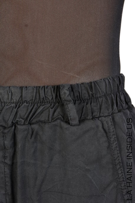 La Haine Inside Us Shorts Faye Hombre de color negro - Image 5
