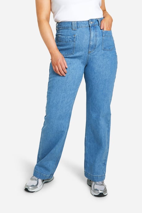 Plus Straight Leg Jean With Front Pockets - Image 4