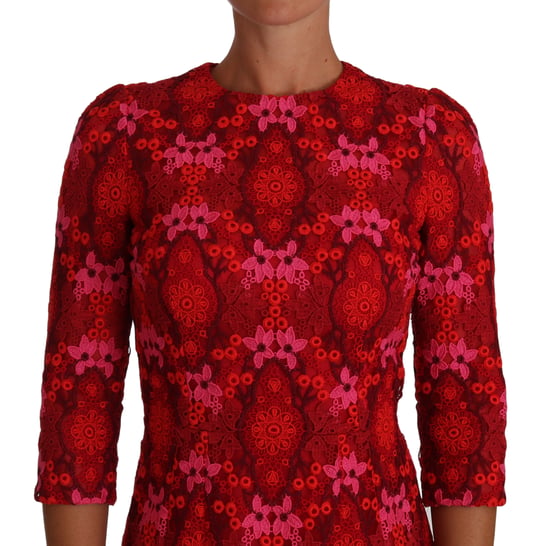 Vestido Entallado de Encaje de Crochet Floral en Rojo y Rosa de Dolce & Gabbana - Image 4