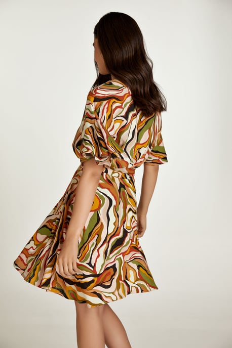 Vestido estampado color ladrillo con mangas con volantes - Image 3