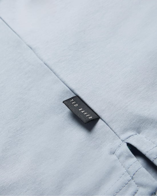 Polo de Manga Corta Slim de Tacto Suave para Hombre Ted Baker Zeiter - Image 5