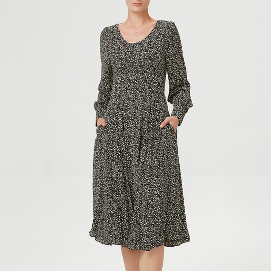 Fitted blouse dress with liberty print and plunging neckline on the back - Image 6