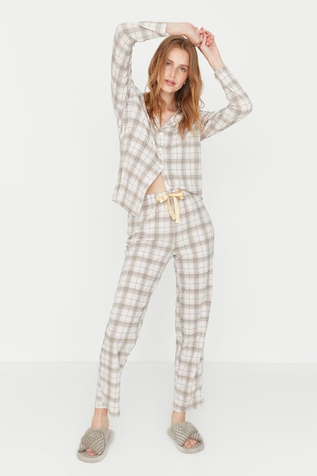 Trendyol Women's Pajama Set - Image 3