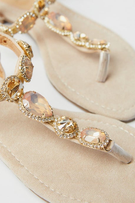 Faith: Hopes Jewelled Toe Thong Flat Sandals