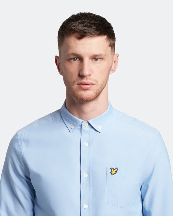 Camisa Oxford de ajuste regular ligera en azul de Lyle & Scott - Image 4