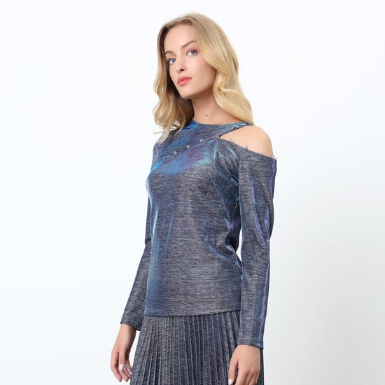 Asymmetrical shimmering top with on off-shoulder