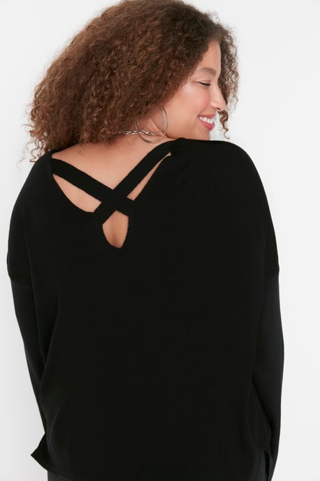Trendyol Women's Shift Straight Plus Size Jumper - Image 2