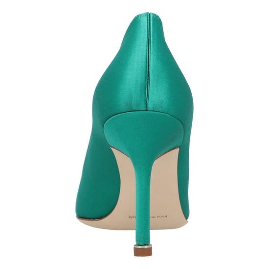 Manolo Blahnik Hangisi 090 Pumps Green - Image 3