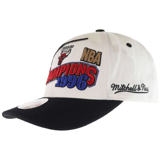 Gorra blanca para hombre 96 Chicago Bulls Champions Wave de Mitchell & Ness - Image 1
