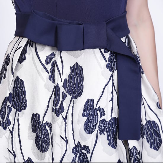 Flower jacquard skater dress and added belt - Image 3