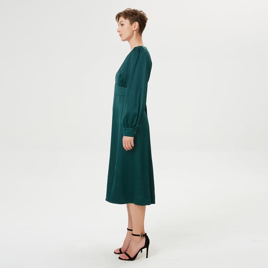 Adjusted and flared fluid blouse dress - Image 5
