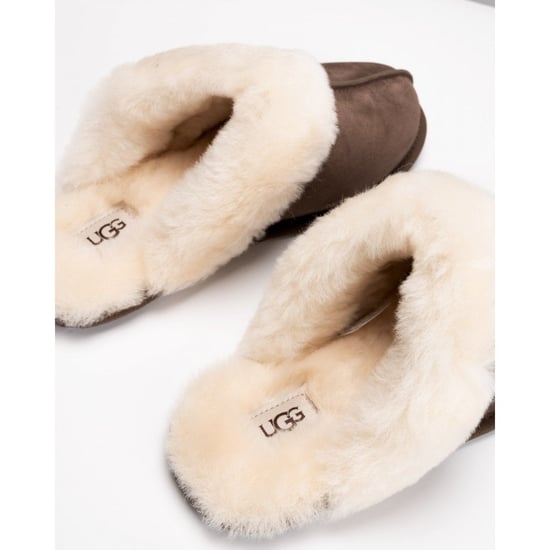 Women's Ugg Classic Scuffette Slippers in Chestnut - Image 4
