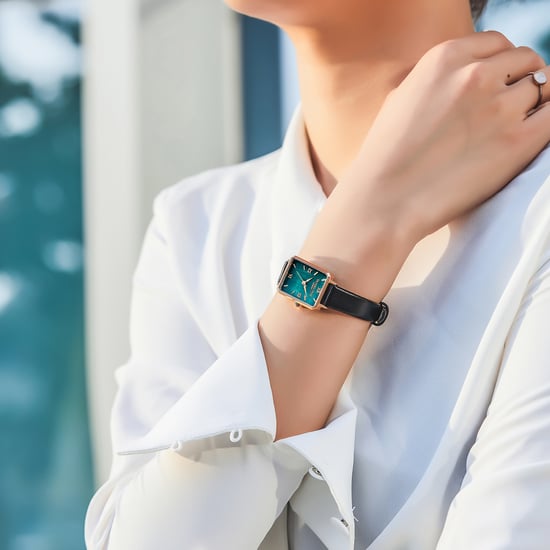 Victoria Hyde Watch Hampton in Black Green - Image 4