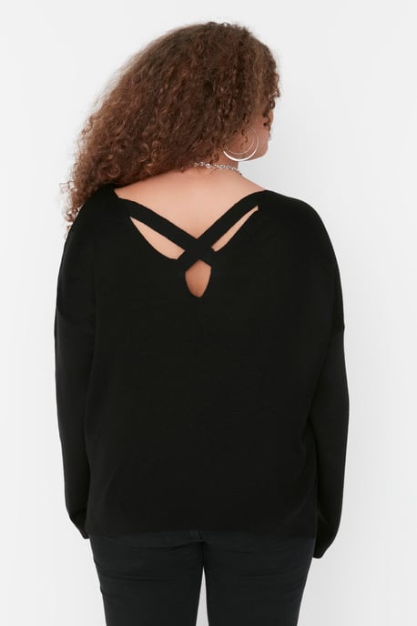 Trendyol Women's Shift Straight Plus Size Jumper - Image 4