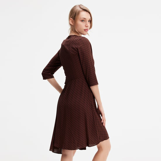 Crossed draped on side skater dress - Image 4