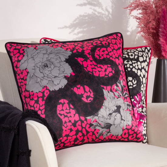 furn. Funda de cojín con estampado de animal en serpentina y borde - Image 4