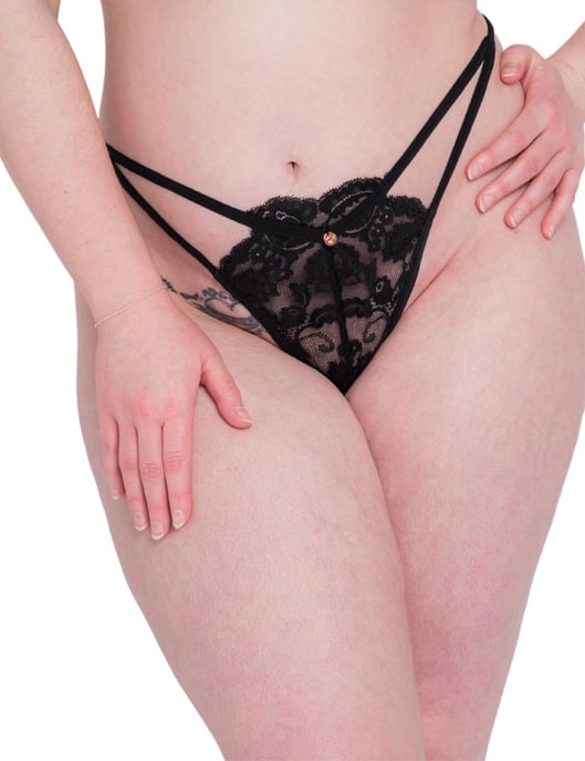 ST028200 Scantilly by Curvy Kate Embrace Thong