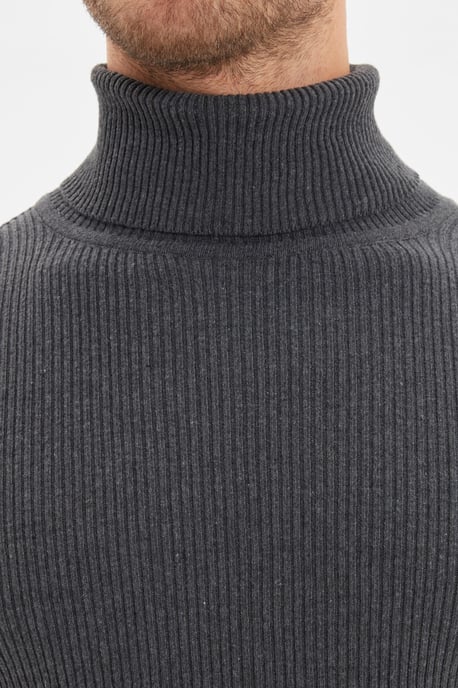 Trendyol Men's Straight Sweater - Image 6