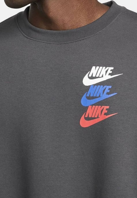 Chándal con cuello redondo Standard Issue de Nike para hombre en gris humo oscuro - Image 3
