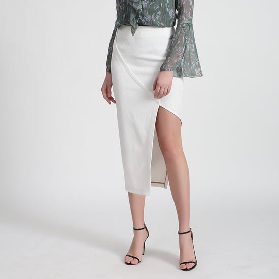 Asymmetrical skirt open on the leg - Image 1