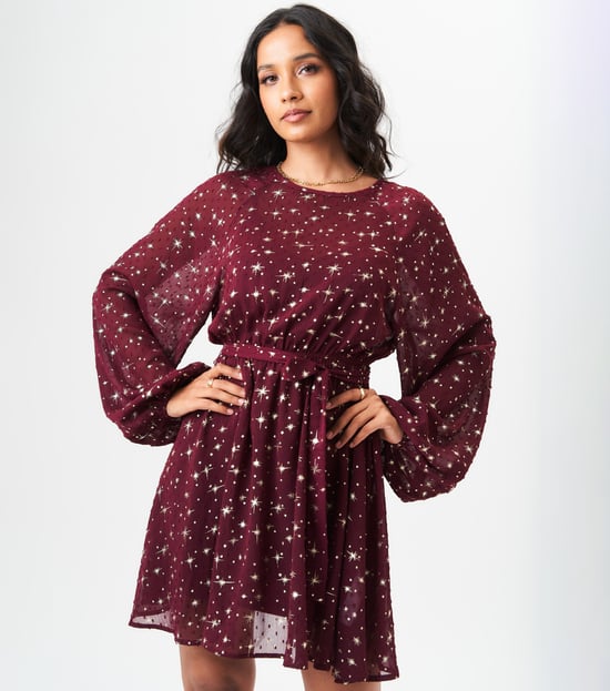 Vestido Mini de Manga Larga con Estampado de Estrellas Negras - Image 3