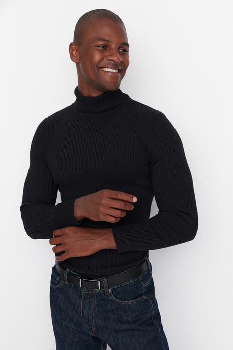 Trendyol Men's Plain Sweater - Image 2