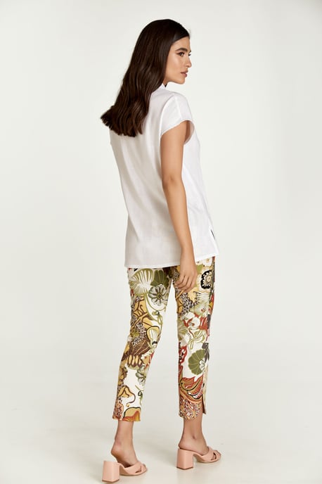 Blusa sin mangas estilo lino blanco - Image 3