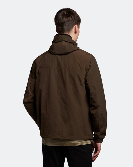 Parka verde oliva con capucha de la marca Lyle & Scott - Image 3