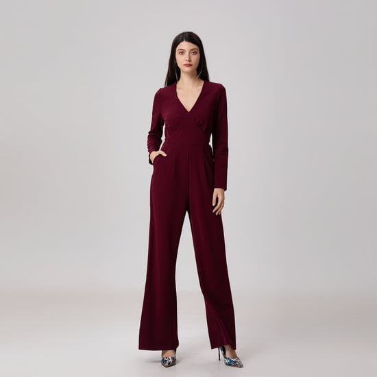V-Cleavage jumpsuit - Image 1