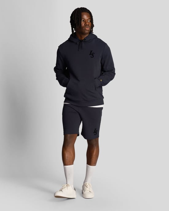 Sudadera con capucha azul marino oscuro con emblema del club Lyle & Scott - Image 2