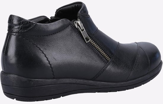 Fleet & Foster Friesan Womens
