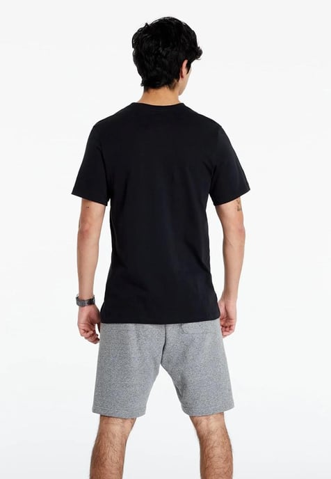 Camiseta negra con logo Swoosh de Nike - Image 2