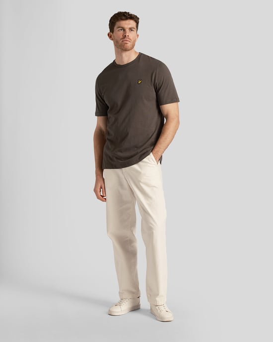 Camiseta lisa gris metalizada flameada de Lyle & Scott - Image 2