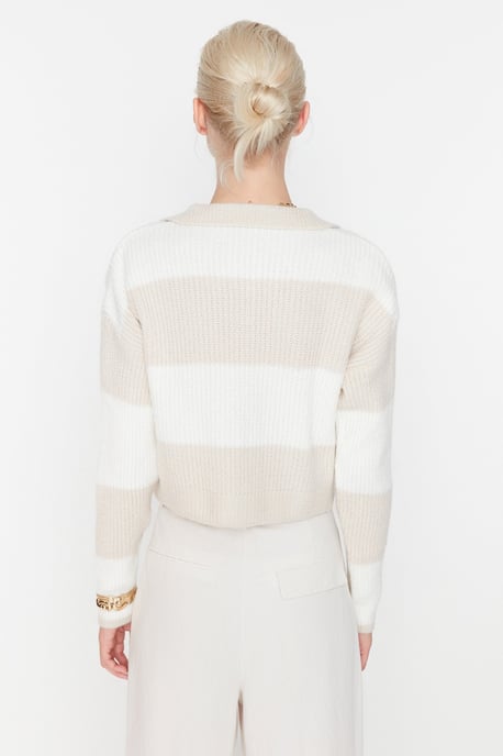 Trendyol Women's Striped Sweater - Image 5