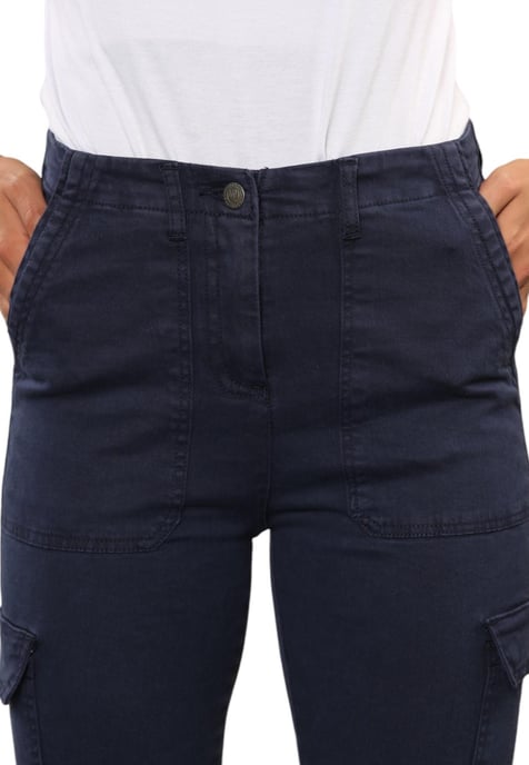 MYT Pantalones Cargo Chino Tobilleros para Mujer en Azul Marino - Image 4