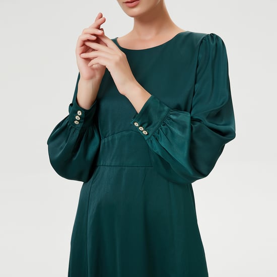 Adjusted and flared fluid blouse dress - Image 6