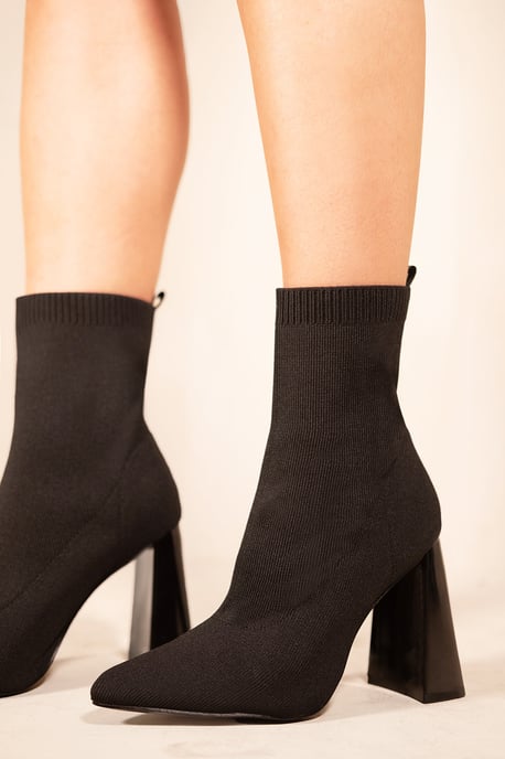 Where's That From Womens 'Flueretta' Knitted Block Heel Ankle Boots With Pointed Toe