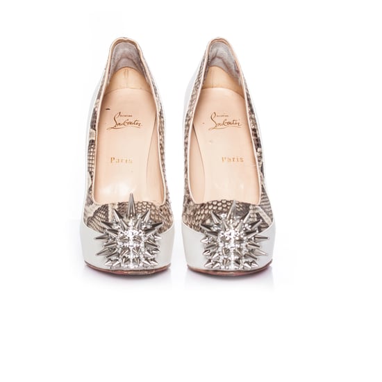 White platform spike pumps - Image 3