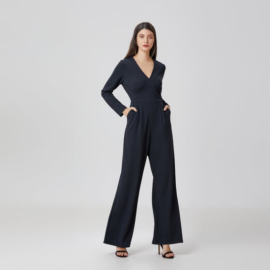 V-Cleavage jumpsuit - Image 1
