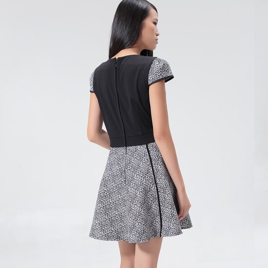 Geometric print skater dress and jersey garnish - Image 2