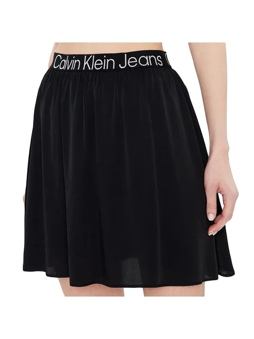 Falda casual Calvin Klein para mujer con logotipo ilimitado - Image 2