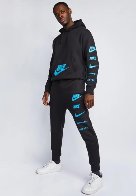 Chándal con capucha Nike Sportswear Standard Issue en negro - Image 1