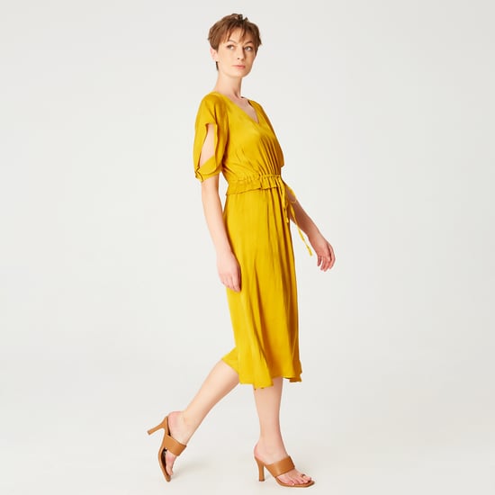 V-neckline midi dress with drawstring belt